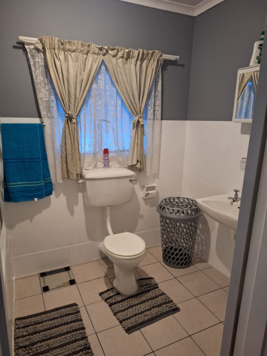 3 Bedroom Property for Sale in Kabega Park Eastern Cape